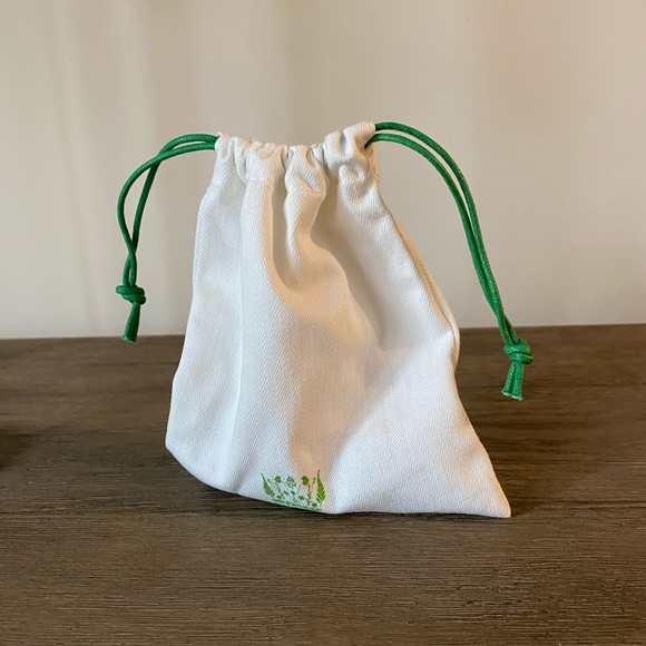 Never Used Tata Harper Mini Travel Set - Picture 2 of 5